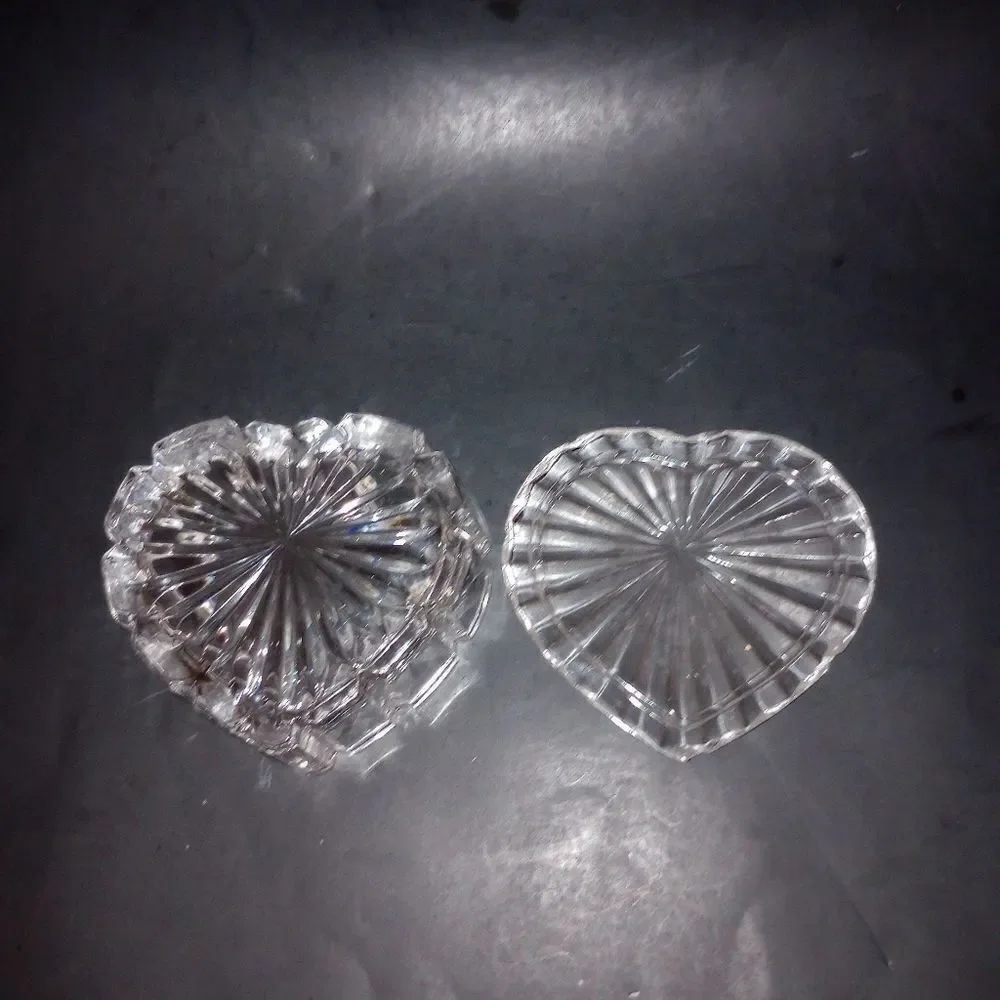 ❤️ Vintage Crystal Heart Covered Trinket Jewelry Dish